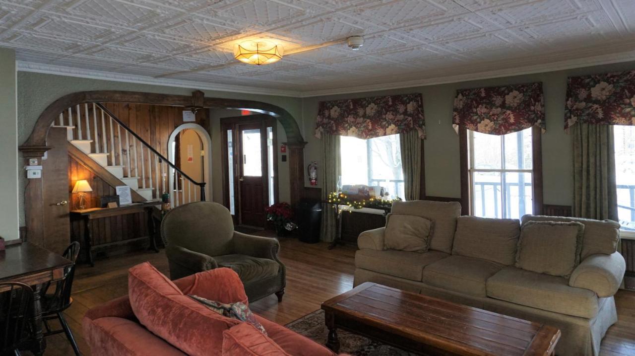 Smugglers Notch Inn ジェファーソンヴィル エクステリア 写真